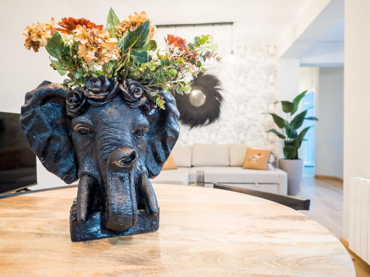 Almar Collection Atocha Apartment Madrid Luaran gambar